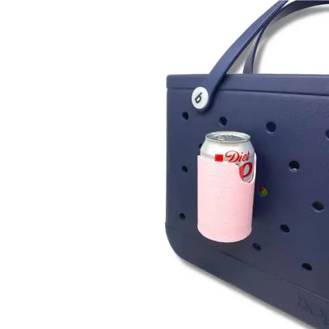 The FRESHe BAGLETS Can Drink & Water Bottle Holder Charm by Chatelet Manufacturing, compatible with Bogg Bags, attaches inside or outside your tote to keep drinks handy and carry your Diet Coke in style. Made in the USA.