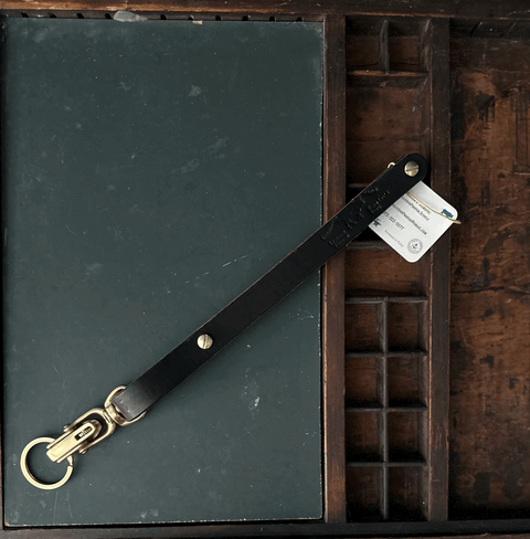 Vegetable-Tanned Leather Key Keeper – Brass Alligator Clasp Hardware | Handcrafted in Texas Sully + Proper Supply 