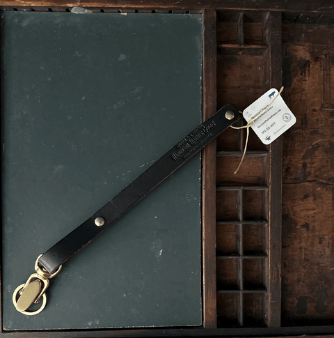 Vegetable-Tanned Leather Key Keeper – Brass Alligator Clasp Hardware | Handcrafted in Texas Sully + Proper Supply 
