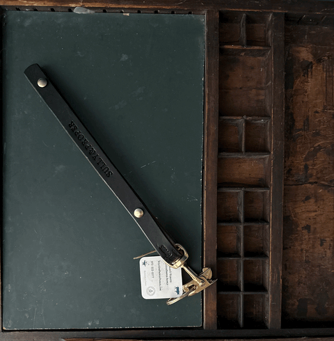 Vegetable-Tanned Leather Key Keeper – Brass Alligator Clasp Hardware | Handcrafted in Texas Sully + Proper Supply 